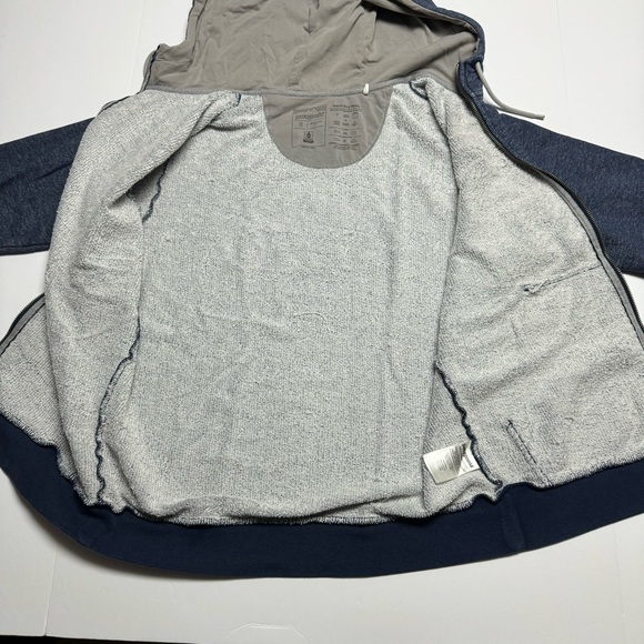 Patagonia Fitz Roy Scope French Terry Full-zip Hoody In Blue Size: S (Flaws) - Picture 6 of 14